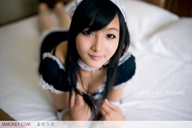 可爱短裙美女私房迷人写真