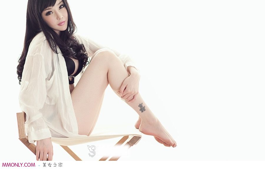 黑色内衣性感美女私房写真