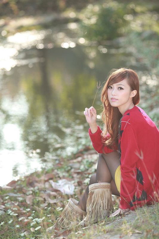 性感黑丝气质美女户外高清写真