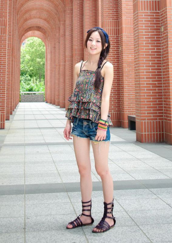 清纯甜美美眉小清新迷人写真