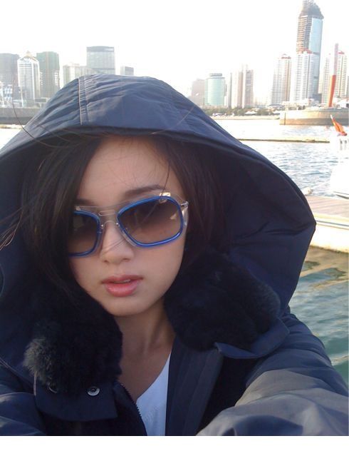 江铠同甜美生活自拍照