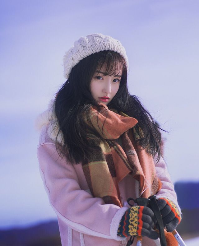 最美校服女生高晴冬日清纯美照