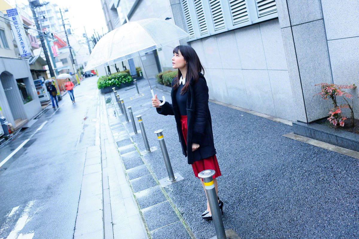 日本av女优外冈好梨花室内白色内衣秀