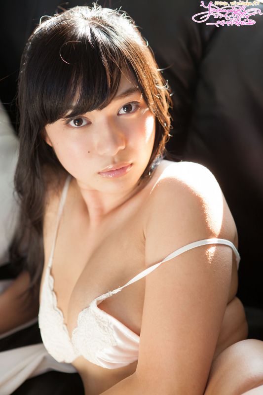 90后av女优山中知惠性感私房照