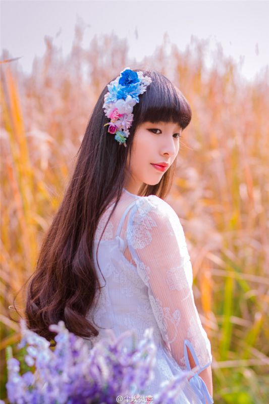 90后清纯少女户外高清写真集