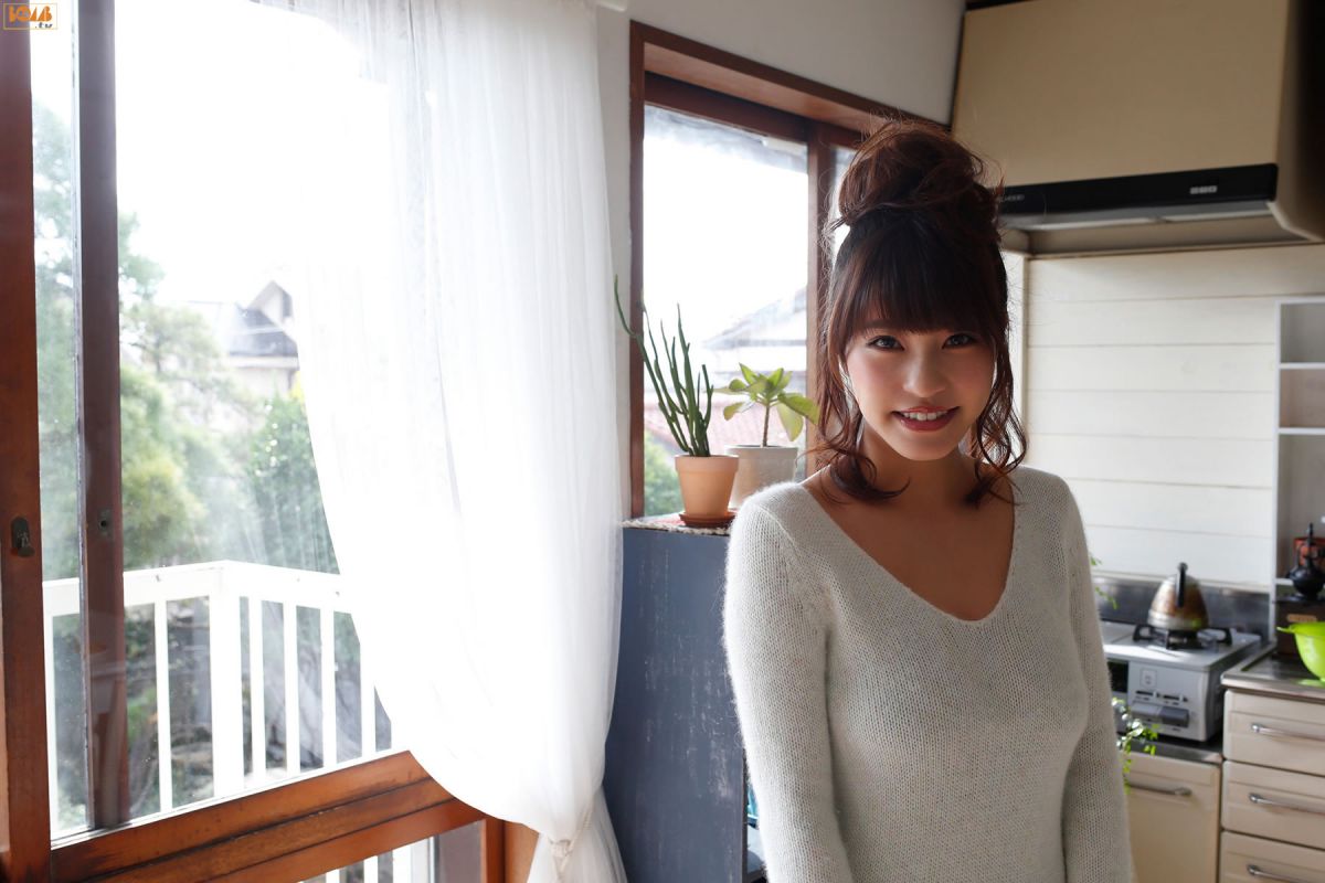 日本av女优岸明日香户外性感比基尼秀