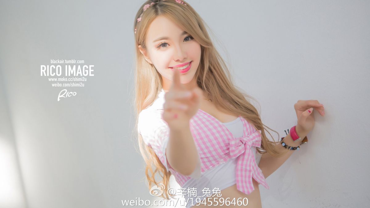 气质美女辛楠兔兔街头唯美写真套图