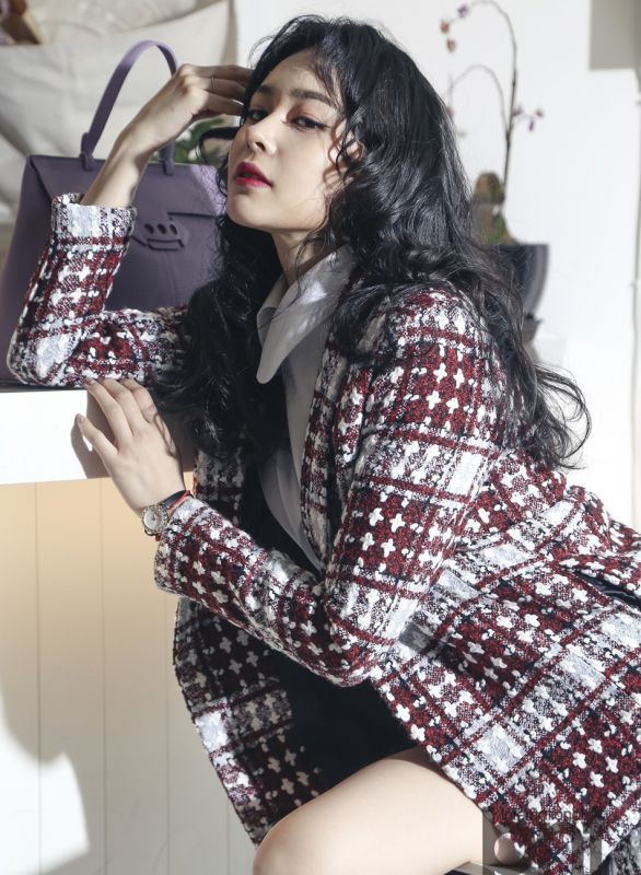 韩国女明星许怡才写真展轻熟女性魅力