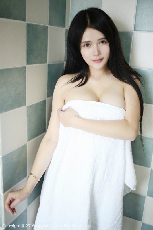 美媛馆内衣美女李雪婷波涛汹涌床照