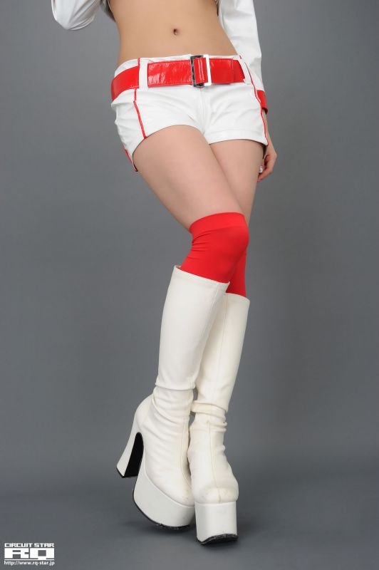 日本极品美女春菜惠棚拍秀大长腿写照