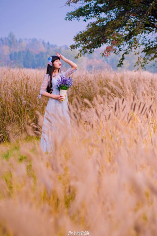90后清纯少女户外高清写真集