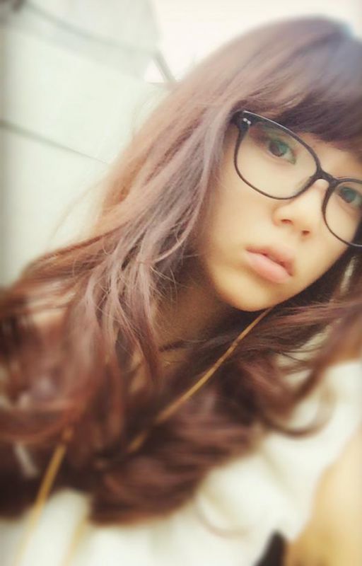 日本少女山谷花纯户外泳装湿身大片