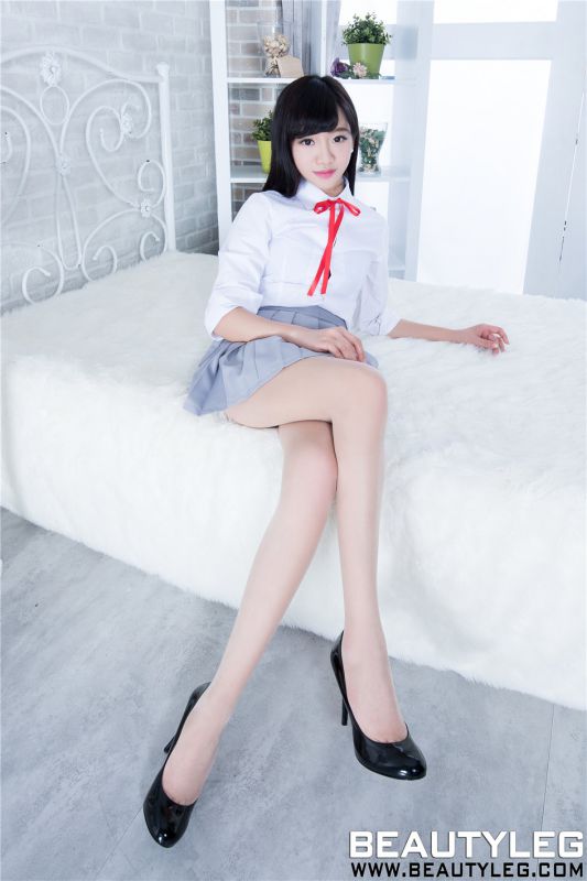 黑丝尤物Celia私房秀大长腿写真