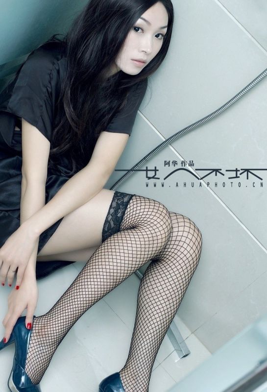 性感黑色网袜美女私房写真