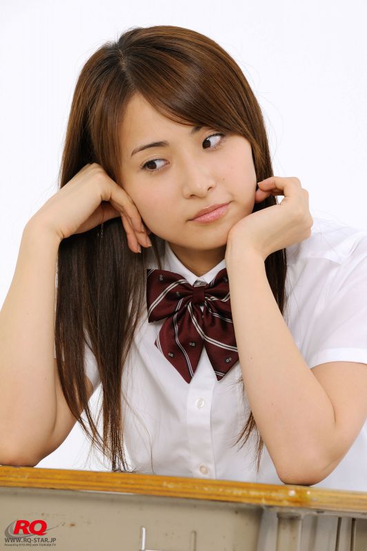 清纯学生妹泽井玲菜私房甜美迷人写照