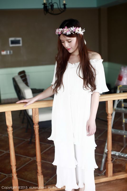 秀人网清纯可爱美女高溜MilkCat室内写真照