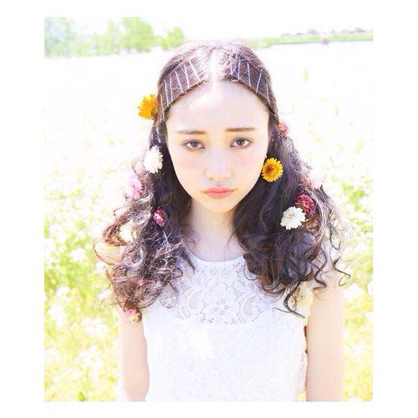 日本养眼美女山田爱奈户外清纯靓丽美照
