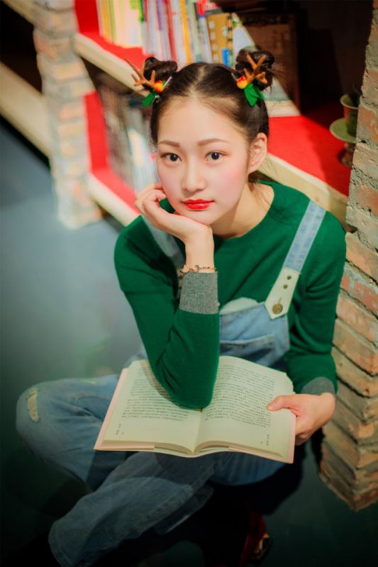 鹿角少女图书馆清纯唯美图片合集