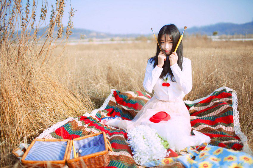清纯文艺美少女荒原唯美写真