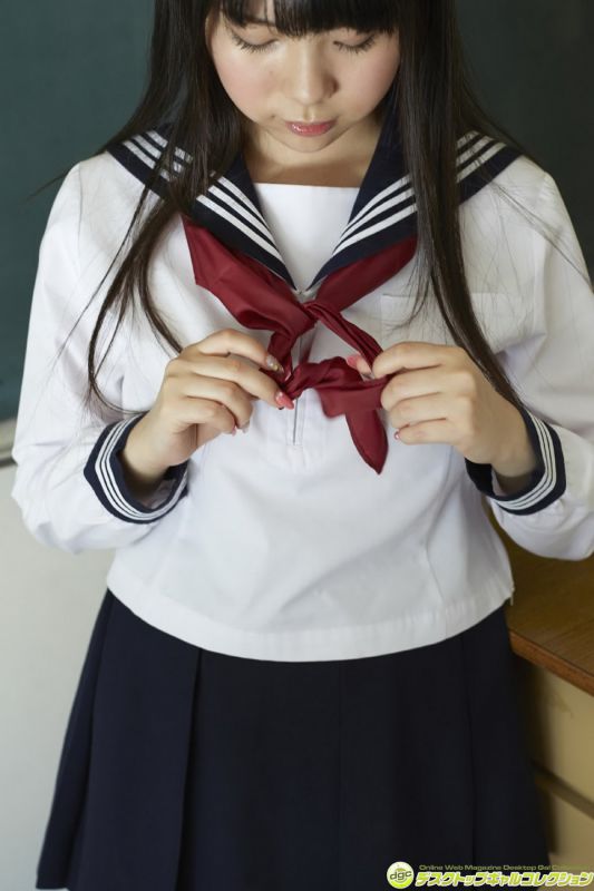 日本学生妹结城千佳私房可爱写真