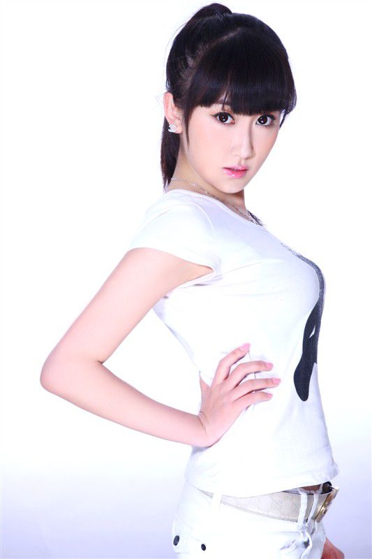 妩媚内衣美胸美女私房性感写真