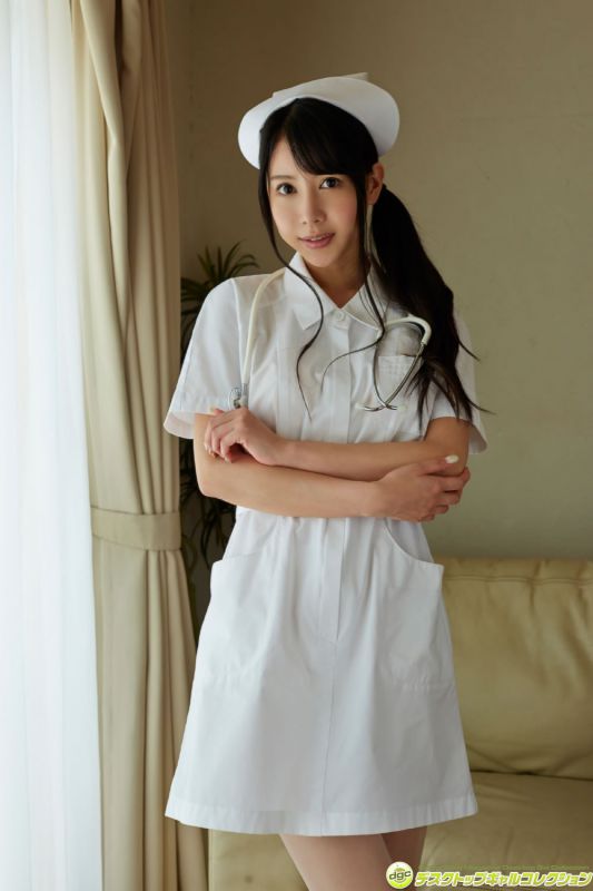 清纯嫩模青井はな迷人美胸内衣写真
