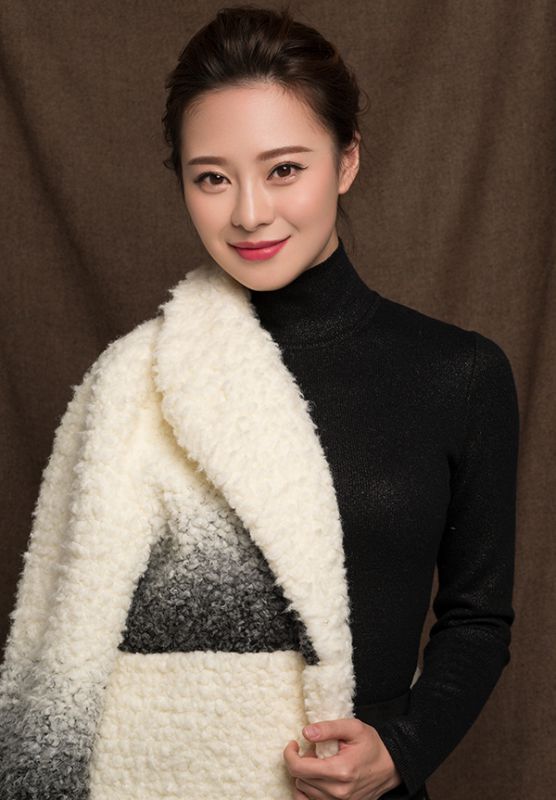 王汀秋冬时尚写真大片秀白皙美腿