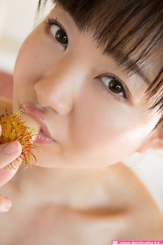 日本熟女铃木由纪浴缸湿身的诱惑