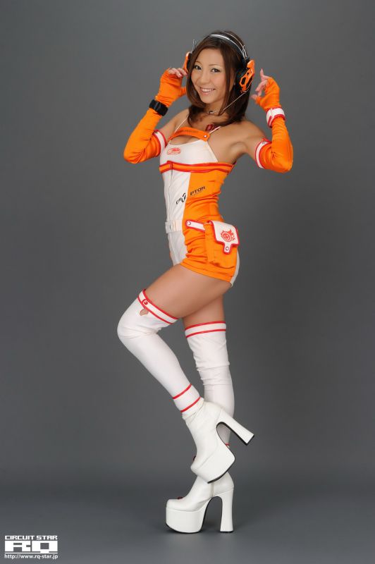 日本av明星彩美旬果室内写真大秀骨感身材