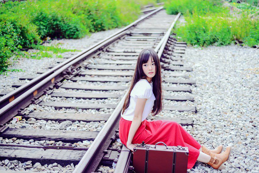 森系学生妹子外景甜美写真惹人爱
