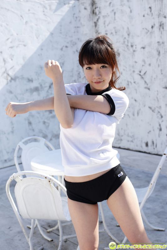 日本女优清水爱比基尼私房照