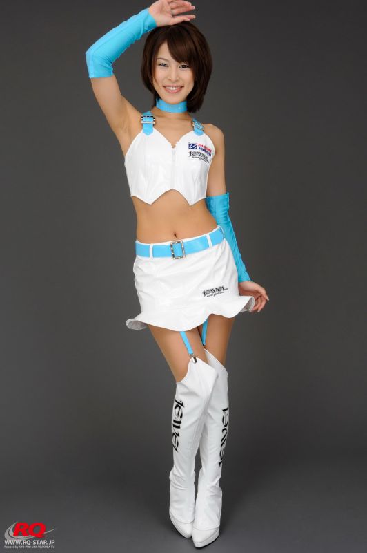 日本短发美女栗原海棚拍大秀骨感身材