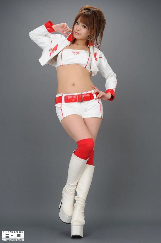日本极品美女春菜惠棚拍秀大长腿写照
