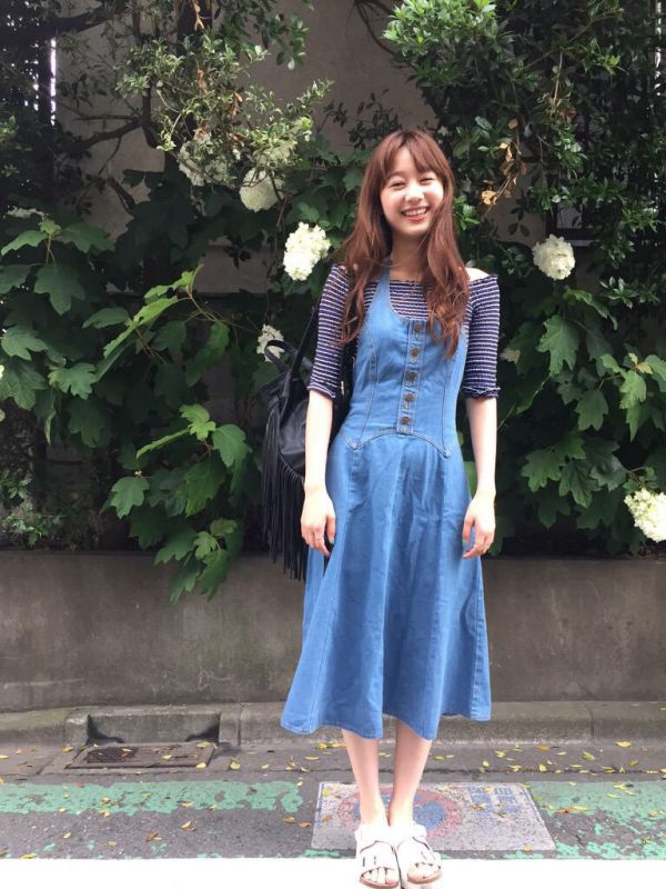 日本美人高田秋慵懒卖萌惹人爱