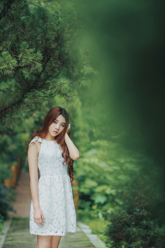 森系小清新美女户外蕾丝短裙写真集