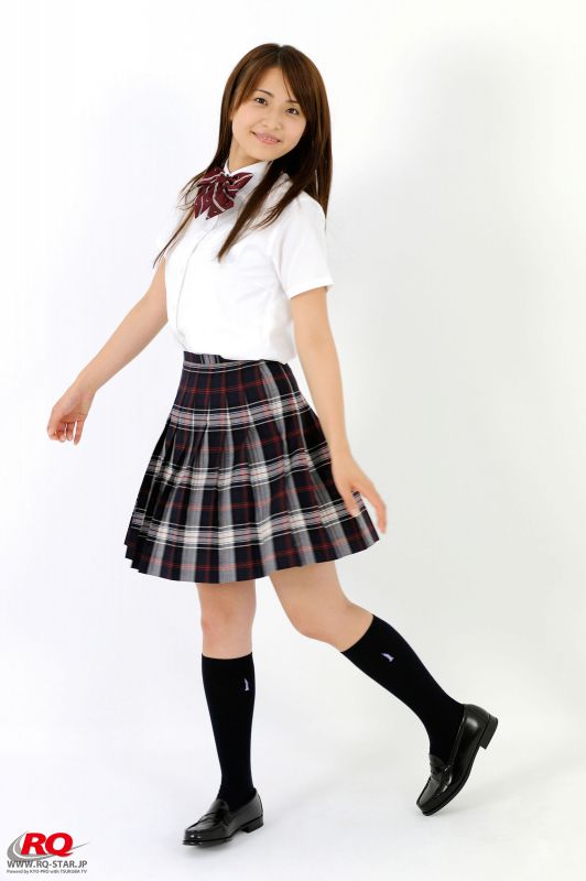 清纯学生妹泽井玲菜私房甜美迷人写照
