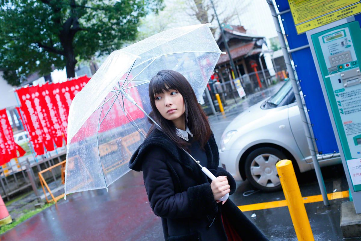 日本av女优外冈好梨花室内白色内衣秀
