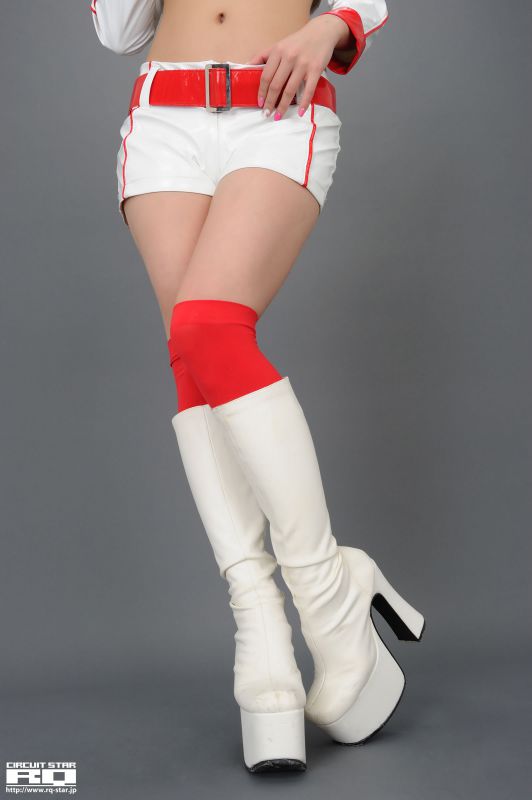 日本极品美女春菜惠棚拍秀大长腿写照