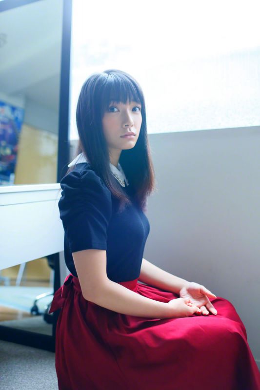 日本av女优外冈好梨花室内白色内衣秀