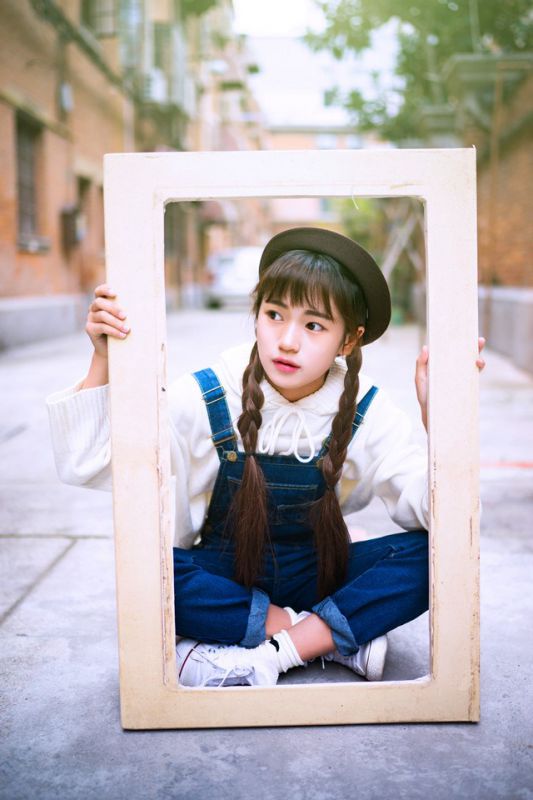 可爱萌妹子街头个人写真摄影