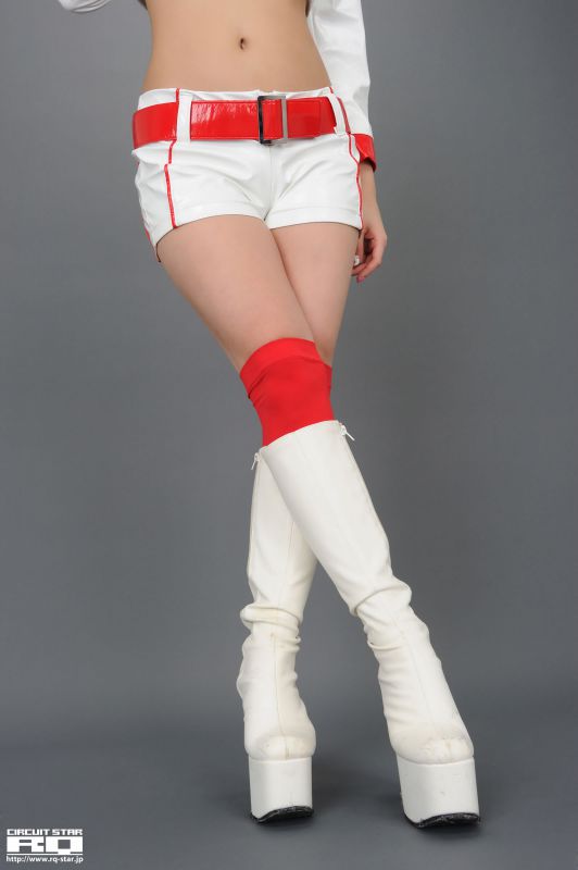 日本极品美女春菜惠棚拍秀大长腿写照