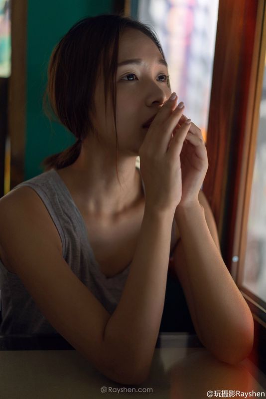 清纯短发女生何欢mandy迷人私房照