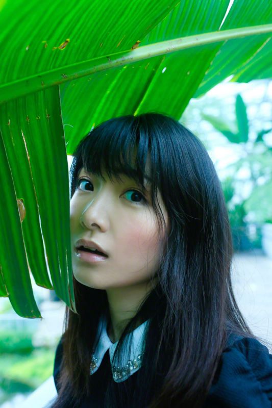日本av女优外冈好梨花室内白色内衣秀