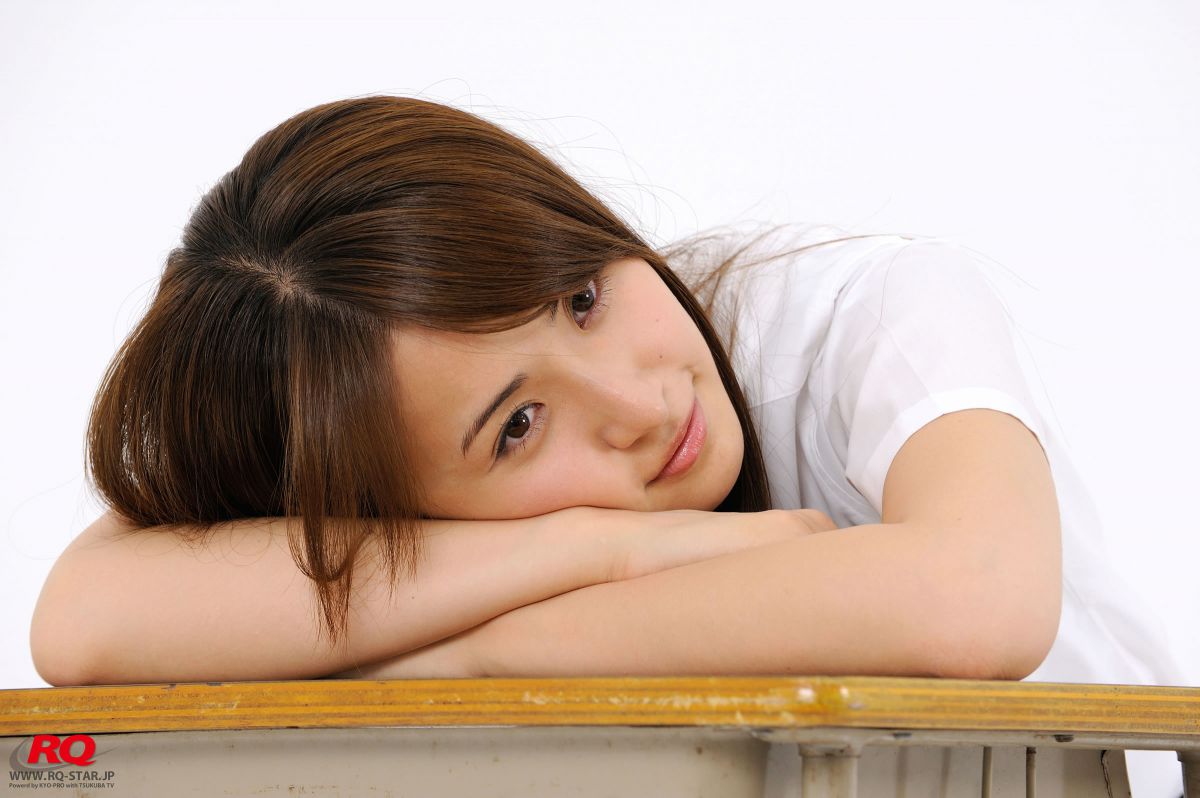 清纯学生妹泽井玲菜私房甜美迷人写照