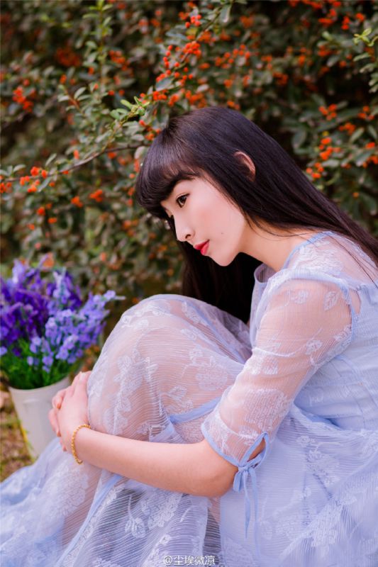 90后清纯少女户外高清写真集