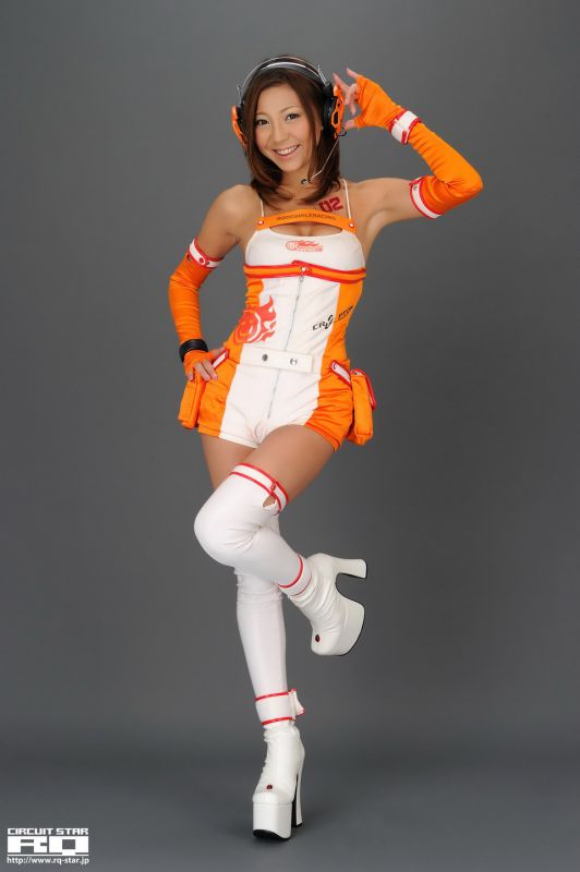 日本av明星彩美旬果室内写真大秀骨感身材