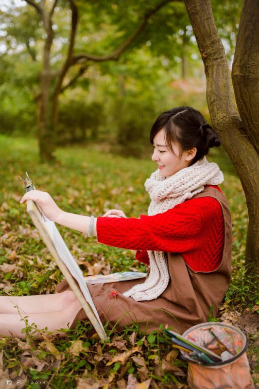 森女风青春美少女户外迷人写照