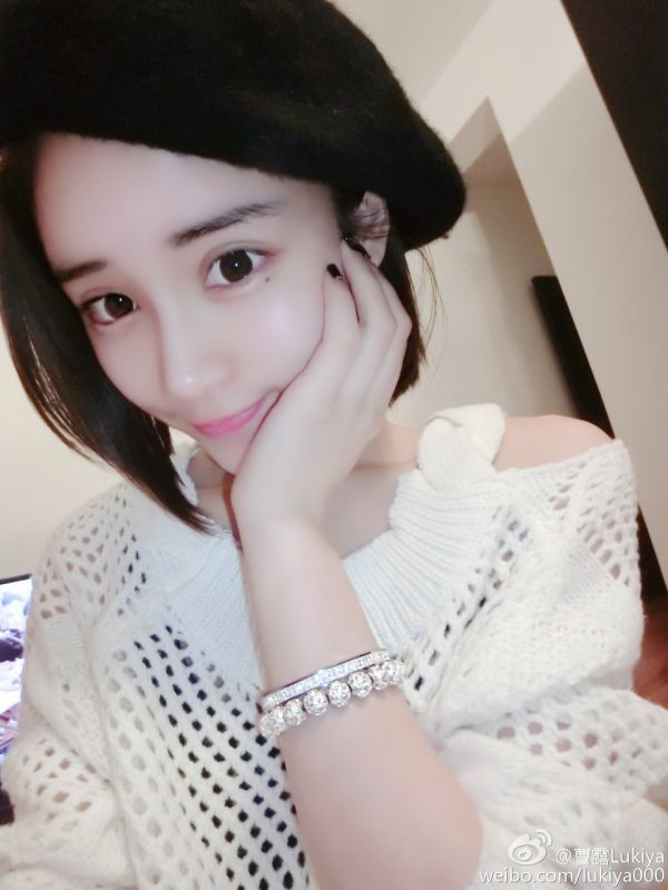 气质短发美女曹露冬日唯美写真合集