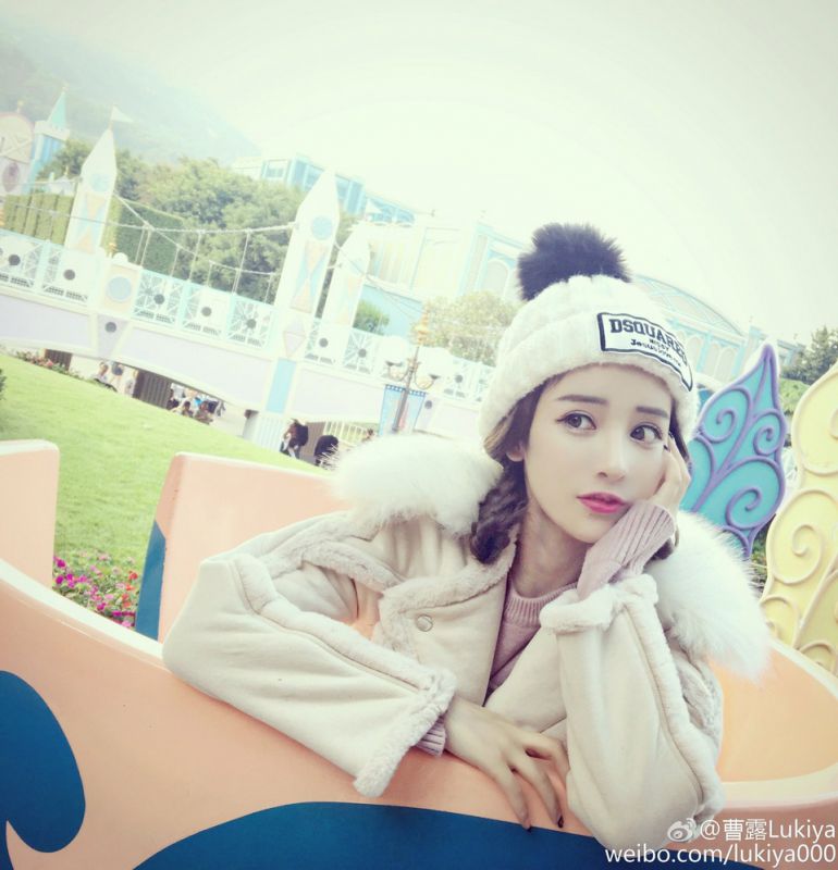 气质短发美女曹露冬日唯美写真合集