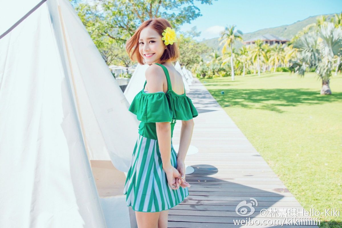 短发俏皮女生林嘉琪Kiki海边唯美动人写真